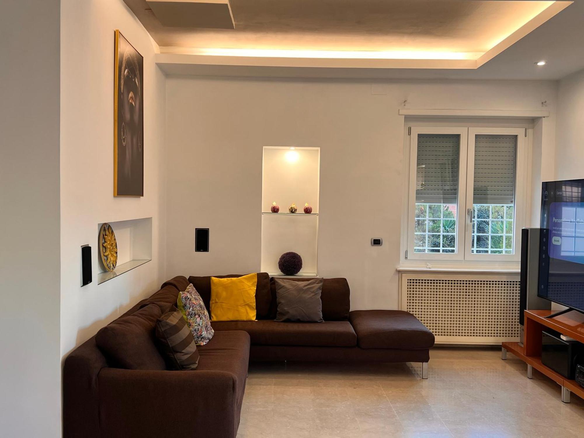 Eur Luxury For 4pp 2 Bedrooms Rom