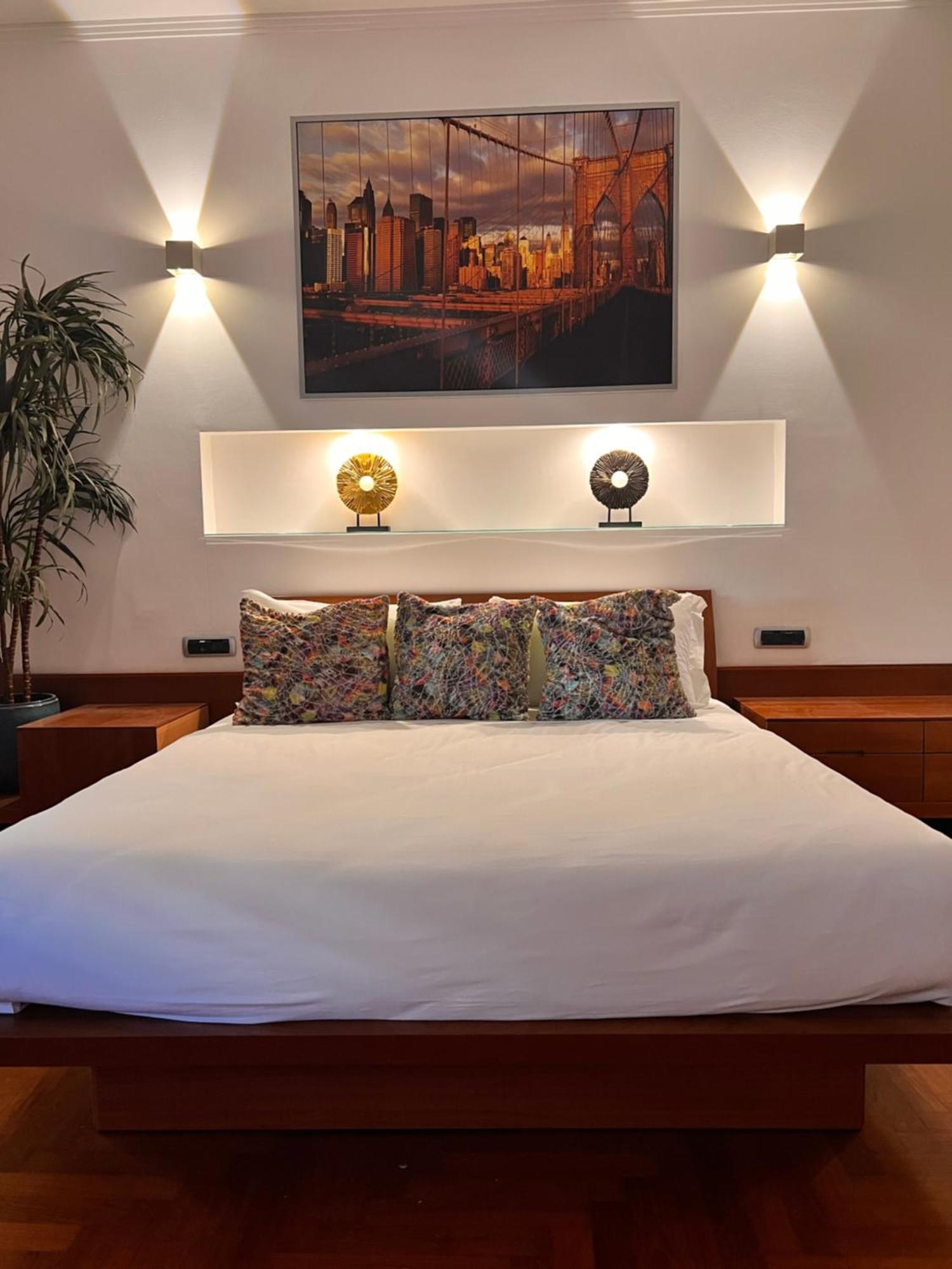 Eur Luxury For 4pp 2 Bedrooms Apartment *