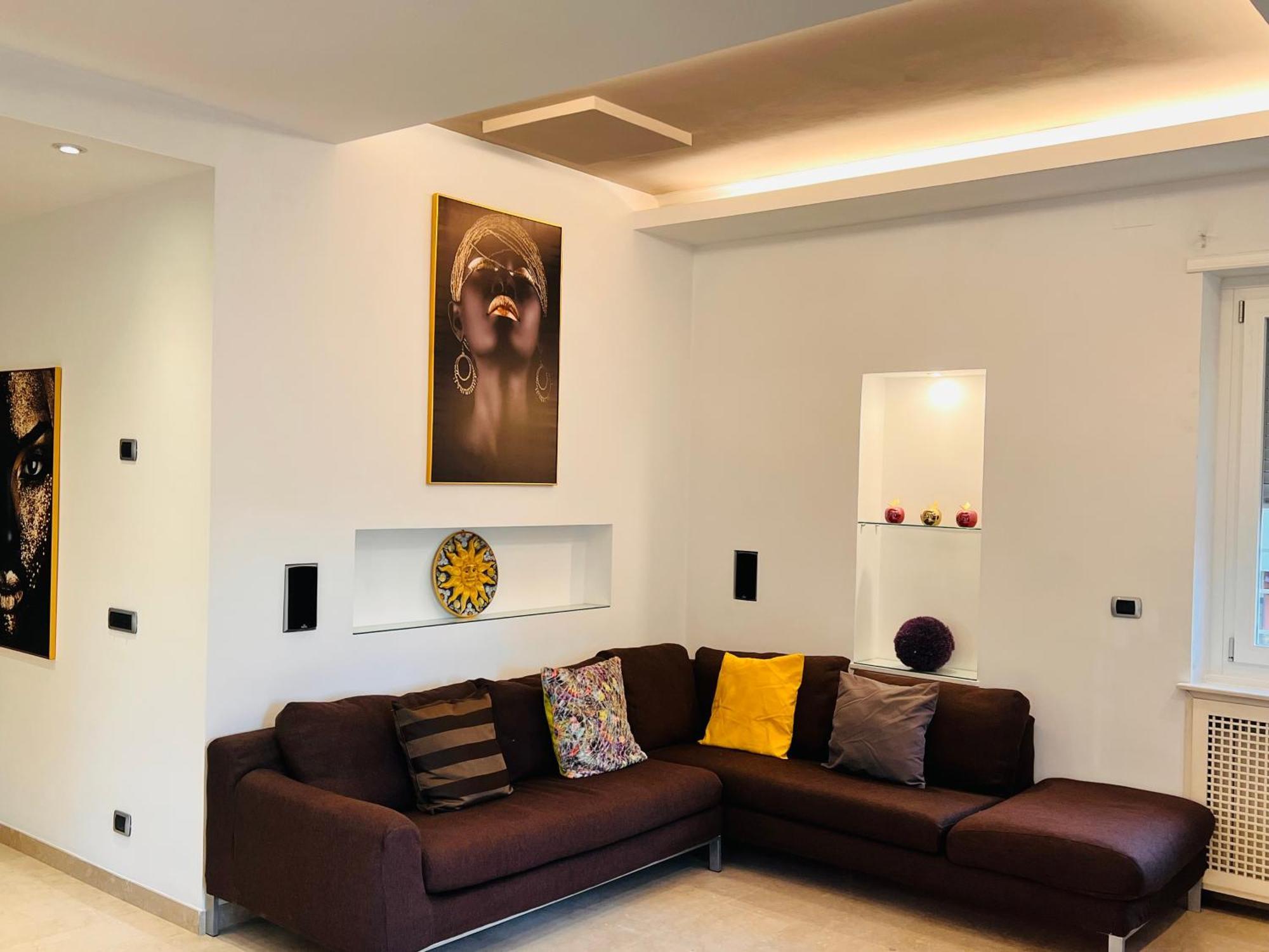 Eur Luxury For 4pp 2 Bedrooms Apartment
