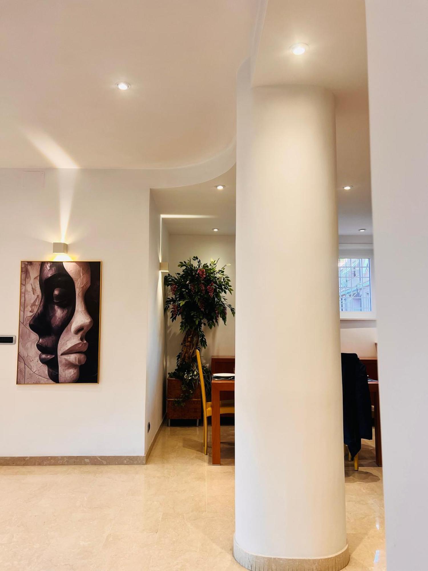 Apartment Eur Luxury For 4pp 2 Bedrooms Rom