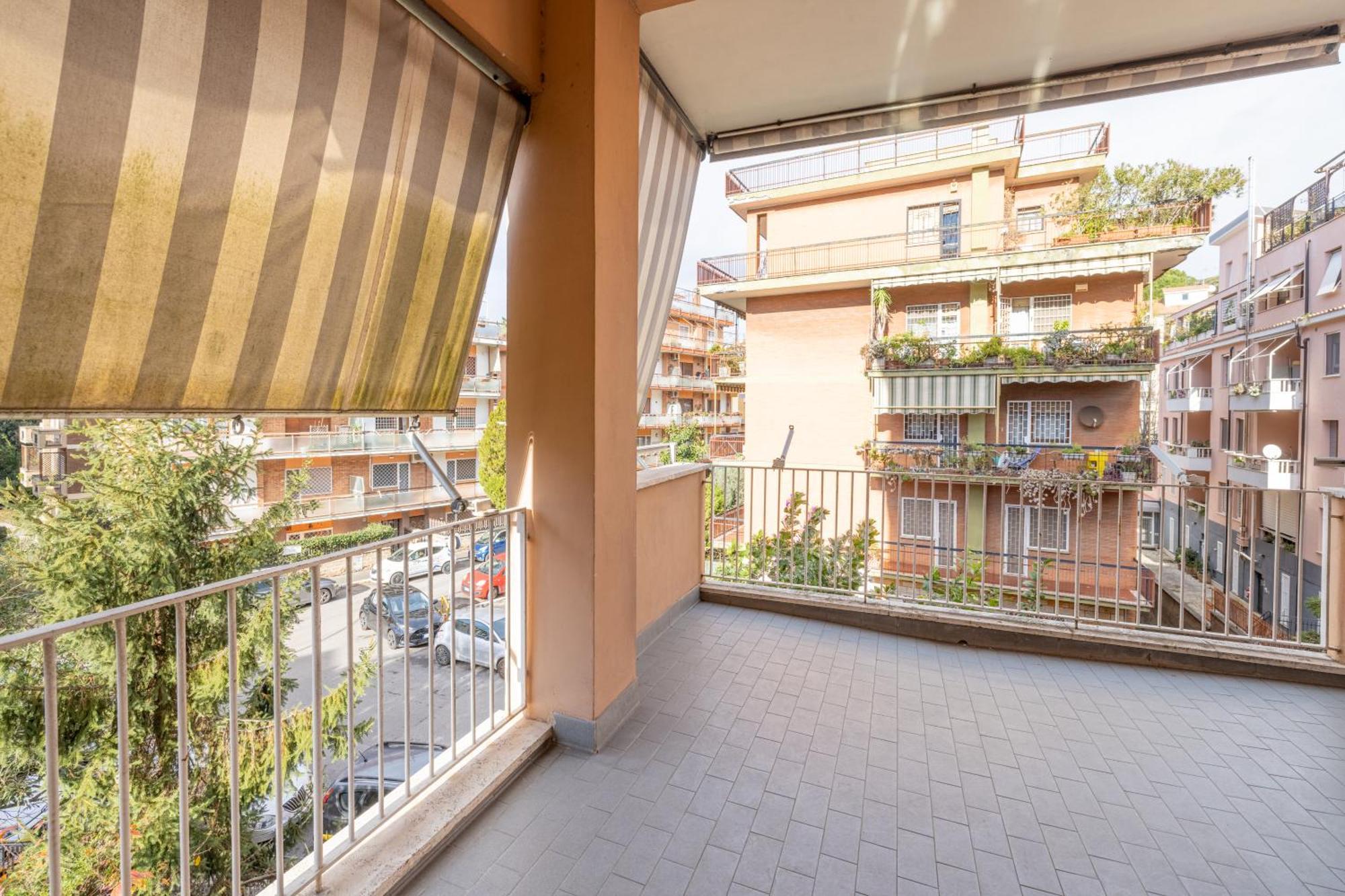 Eur Luxury For 4pp 2 Bedrooms Apartment