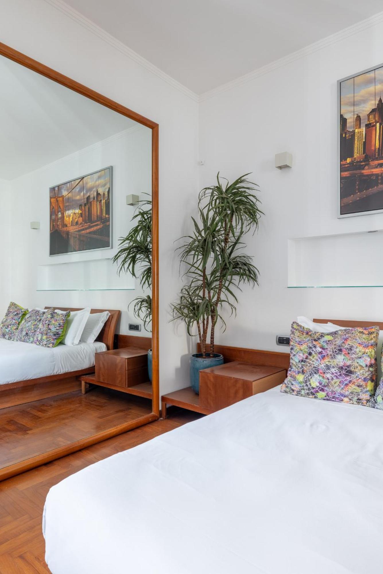 Apartment Eur Luxury For 4pp 2 Bedrooms Rom