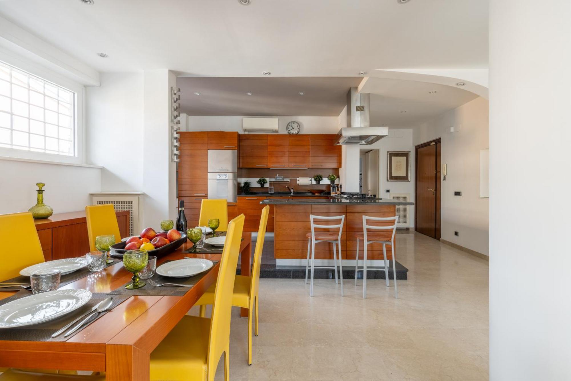 Apartment Eur Luxury For 4pp 2 Bedrooms